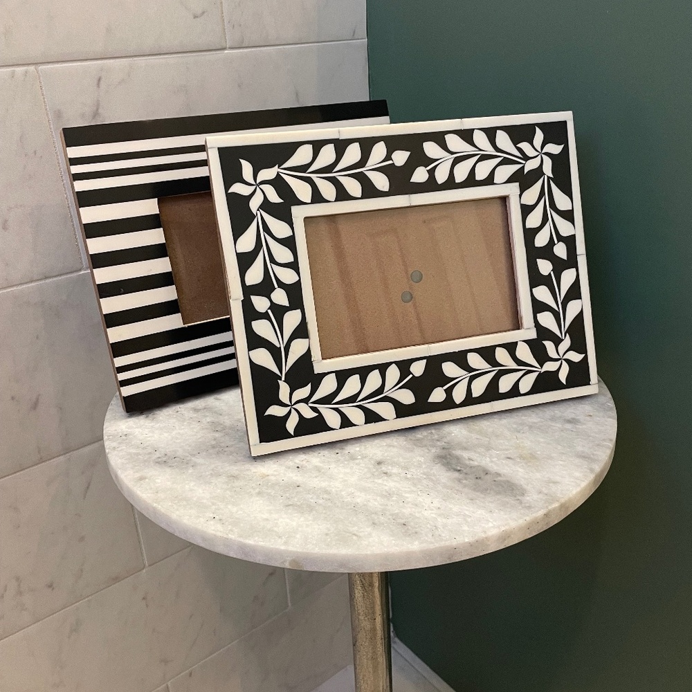 Black and White picture frames 4 x 6
